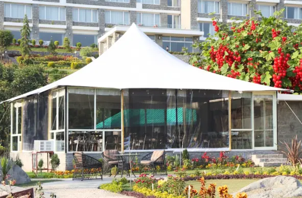 Hotel & Restaurant Tents