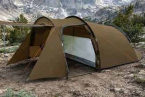 Tunnel tent UAE